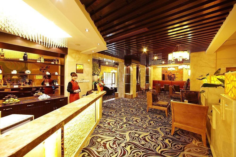 Shungeng Hillview Hotel Tế Nam Ngoại thất bức ảnh